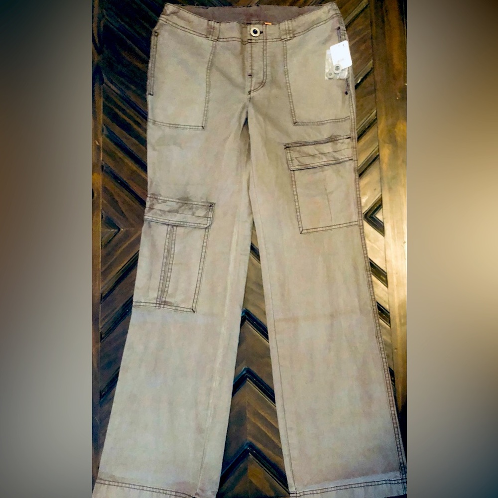 NEW with Tags Free People Cargo Pant - Size 6